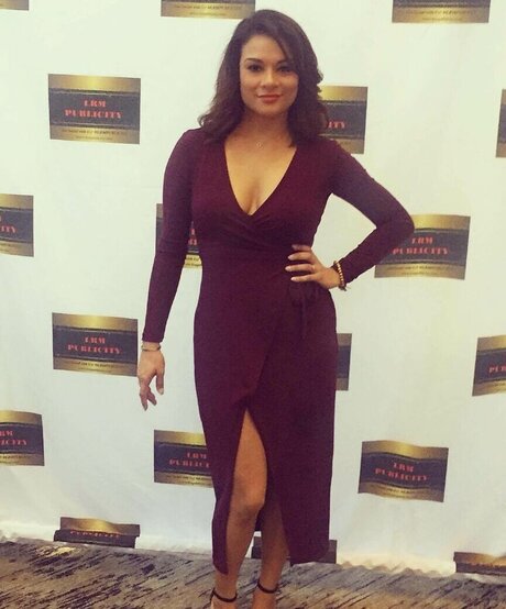 Alisa Reyes 裸のモデル 写真