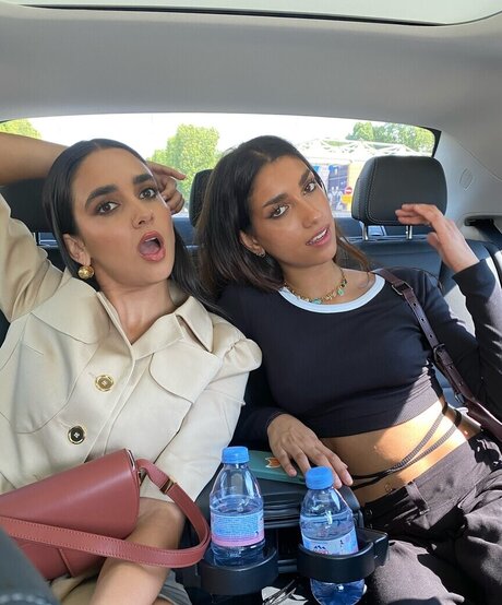 Geraldine Viswanathan 高品質のスター ギャラリー