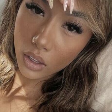 Kaylee Pereira アート女優 写真