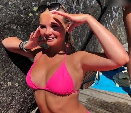 ランジェリーファックオンリーファンズ ホットヌード 写真