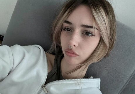 pavuk1 0 ポルノスター エロティック 写真