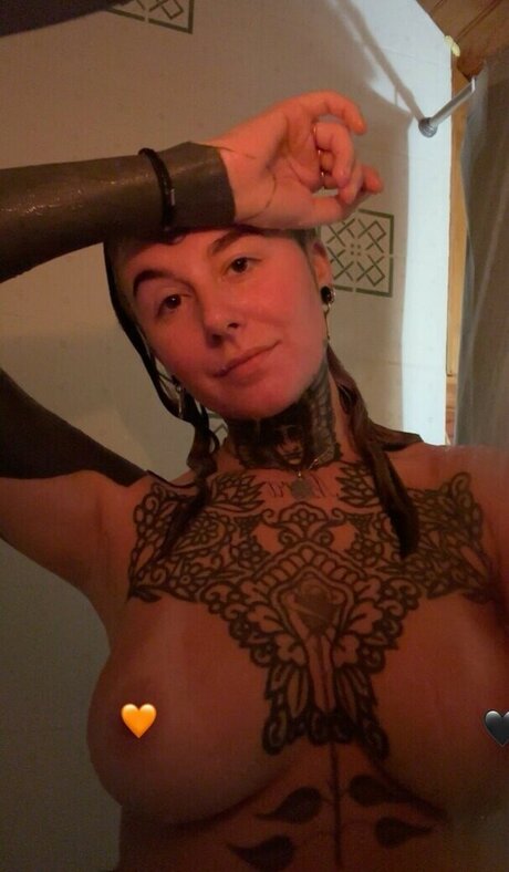 ニューハーフが男とセックスするオンリーファンズ 美しいポルノ 写真