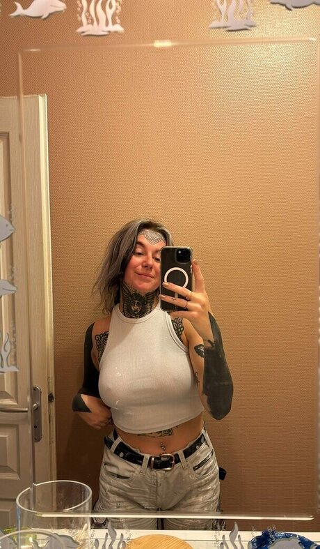 筋肉トランスオンリーファンズ えろた アーカイブ