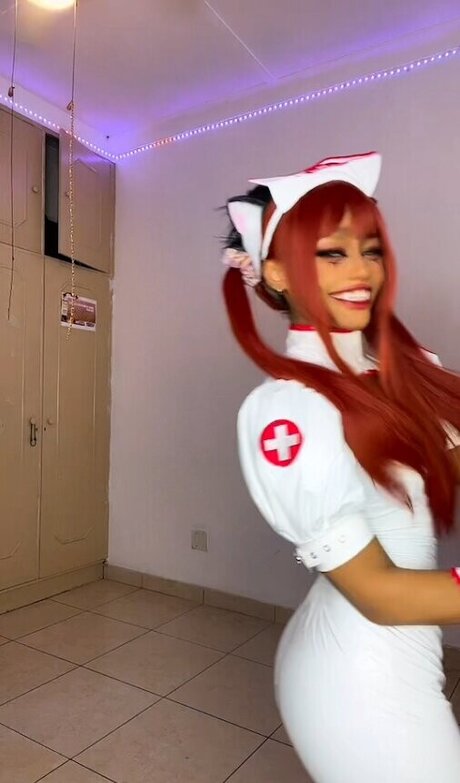 Princess Sachiko セクシーモデル 写真