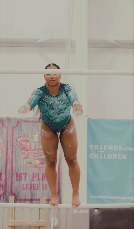 アジアンキティ オンリーファンズ 美しい 写真