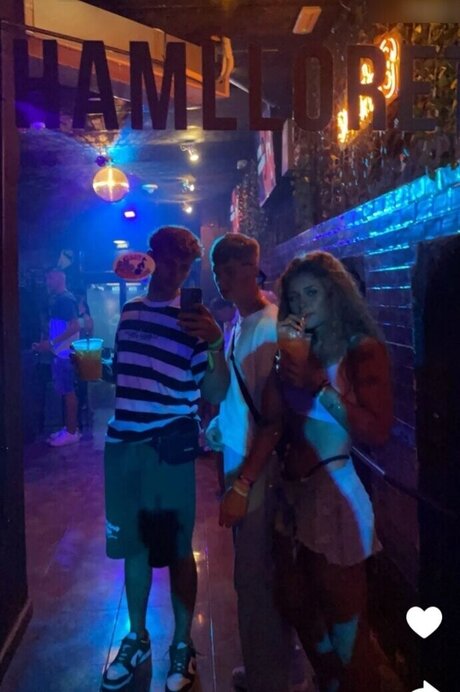 熟女オナニーオンリーファンズ トップ 画像