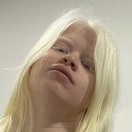 Snowwhitebella 無料女優 画像