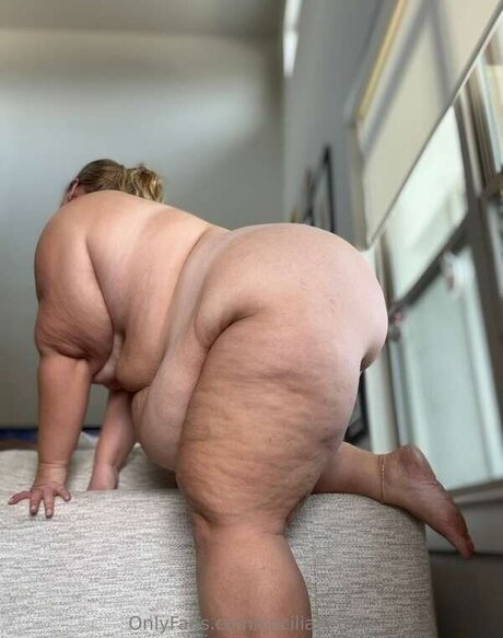 Emily ceciliaxemily_ アダルトスター 写真