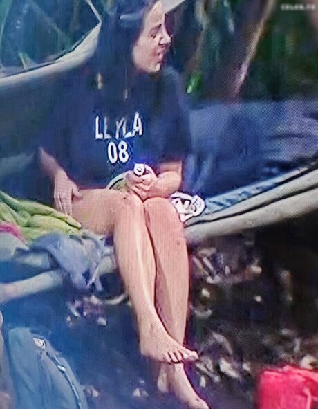 ブルネットのPOV オンリーファンズ 裸 画像