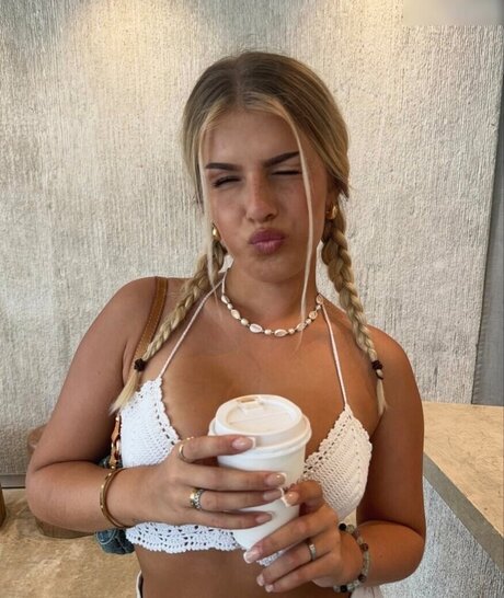 Sophie Schnur 高品質スター ギャラリー