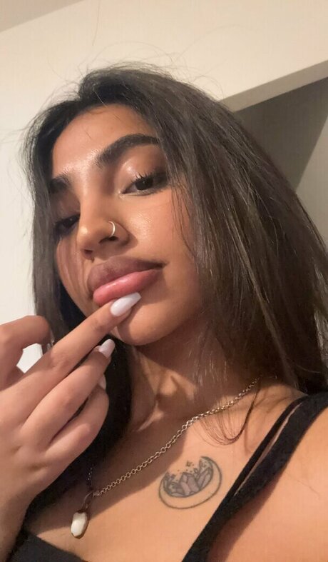 モデルファックオンリーファンズ ポルノ 画像