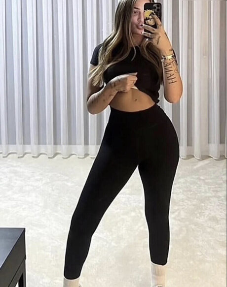 Loredana Zefi エロティック女優 ギャラリー