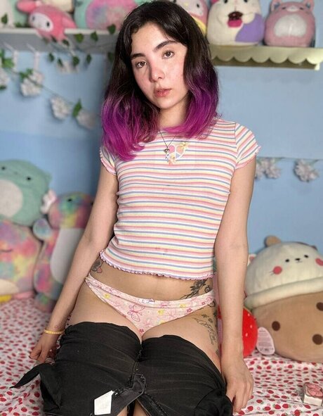 Julyjinku ポルノスター 高品質 画像