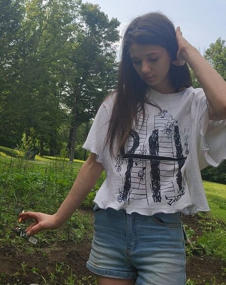 Ariel Harris ヌードモデル 写真