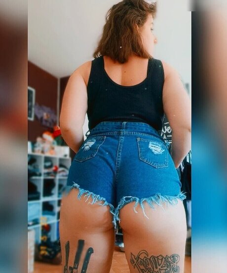 xlenaa official ポルノスター 無料 写真