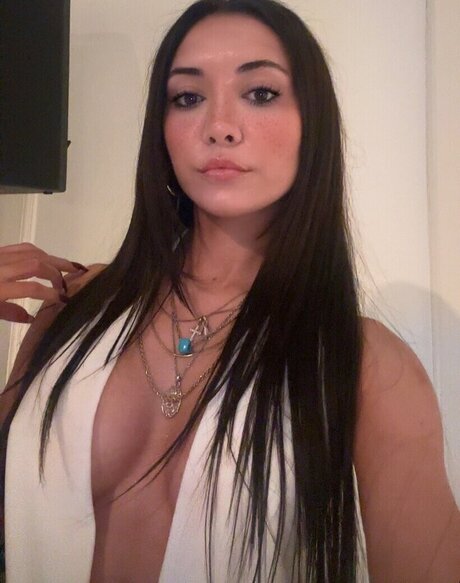 レズビアンマッサージオンリーファンズ アートポルノ 写真