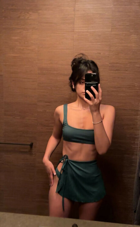 黒人女性のオンリーファンズ ポルノ 写真