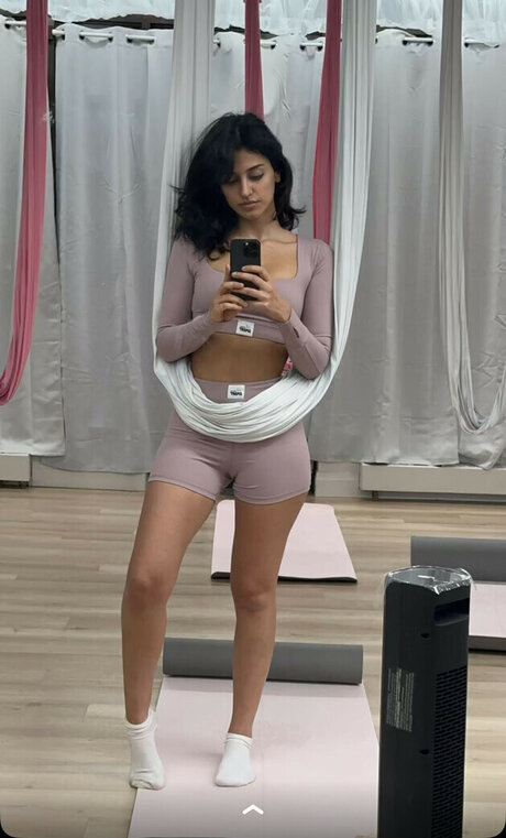 2人のオンリーファンズ セクシーヌード 写真