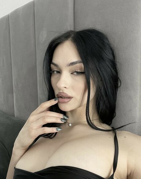 Anastasia Useeva セクシー女優 写真