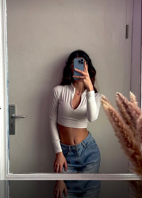 Elenafee エロティックなポルノスター 画像