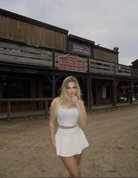 アラブの女の子オンリーファンズ 裸 写真