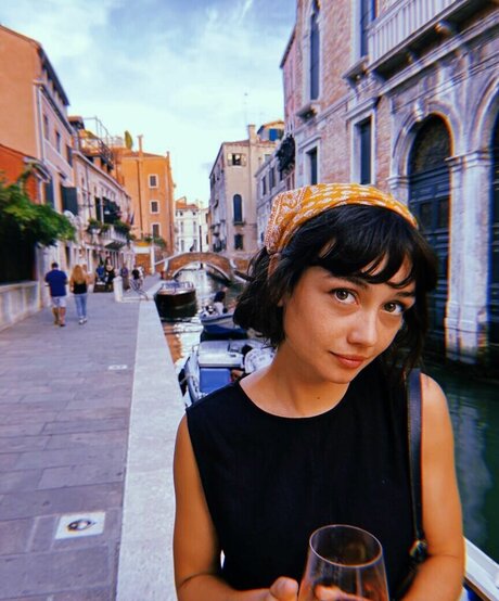 Sydney Chandler 最高のモデル 画像