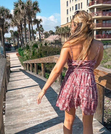 アウトドア 熟女 オンリーファンズ ホットポルノ 写真