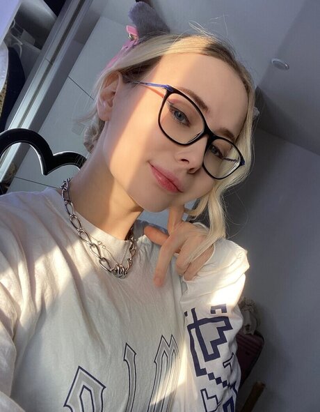 巨乳熟女オンリーファンズ 無料ヌード 画像