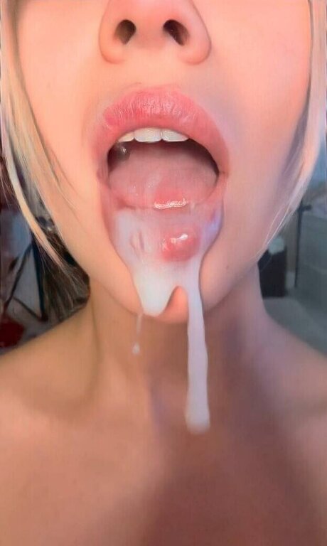 Sexy Su4ka ポルノスター 無料 写真