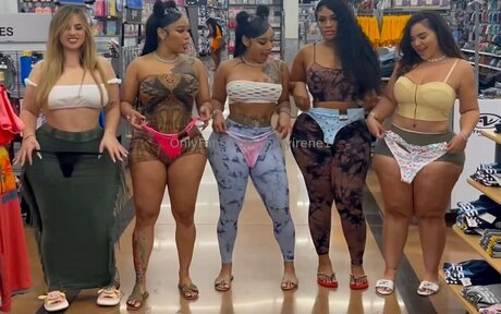 NyNyirene 美しいポルノスター ギャラリー