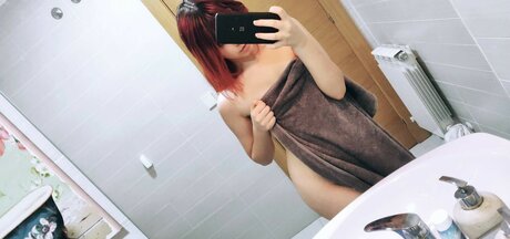 theakaleina ホットスター 写真