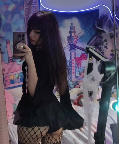 イギリスのおばあちゃんオンリーファンズ セクシー裸 画像