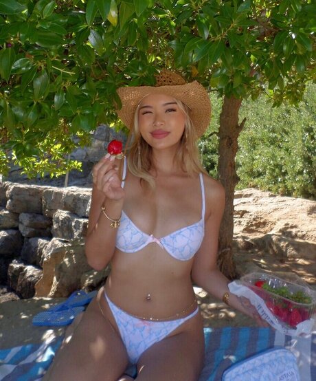 Ky9le セクシーなポルノスター 写真