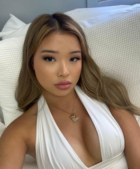 Ky9le ポルノスター ホット 画像