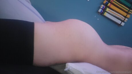 貞操帯オンリーファンズ 美しい裸 写真