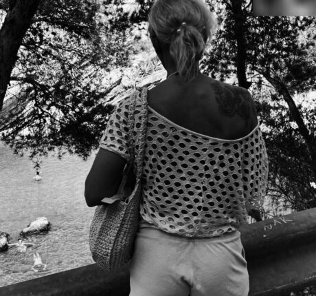 黒人ティーンのプッシーオンリーファンズ セクシー裸 ギャラリー