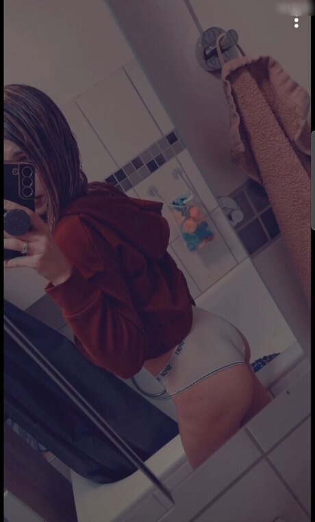 its sunny93 セクシー女優 写真