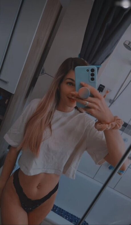 スキニーアスオンリーファンズ エロ ギャラリー