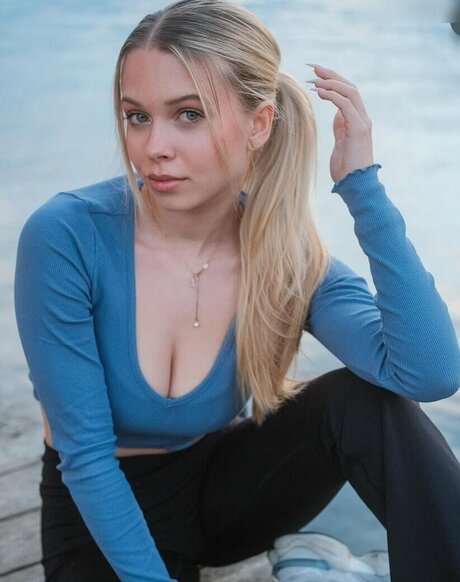 モンスターコックオンリーファンズ セクシー裸 ギャラリー