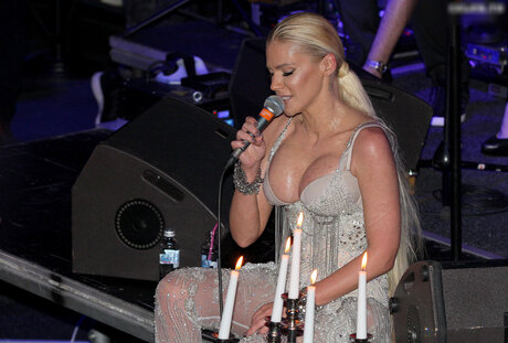 ボディビルダーカップルオンリーファンズ 無料裸 写真