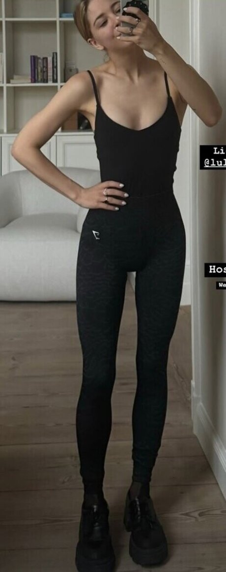 バニープリンセスオンリーファンズ 美しいヌード 写真