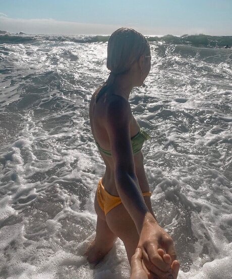 教室オンリーファン 裸 写真