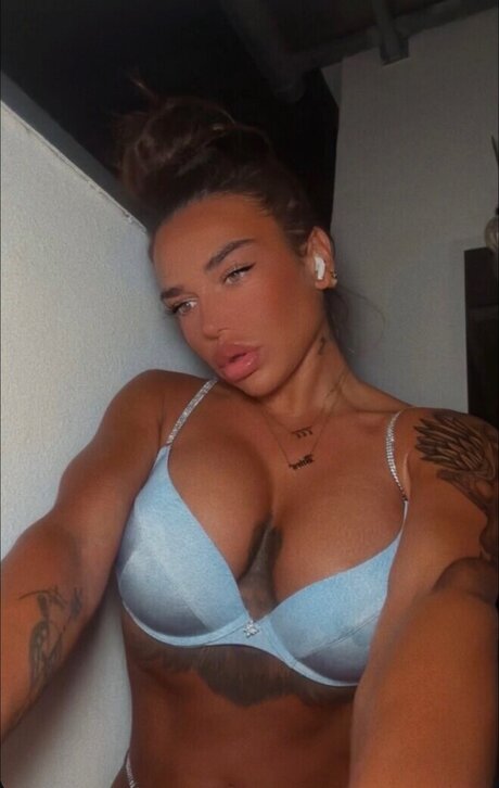 Anny Marry プロフィール写真