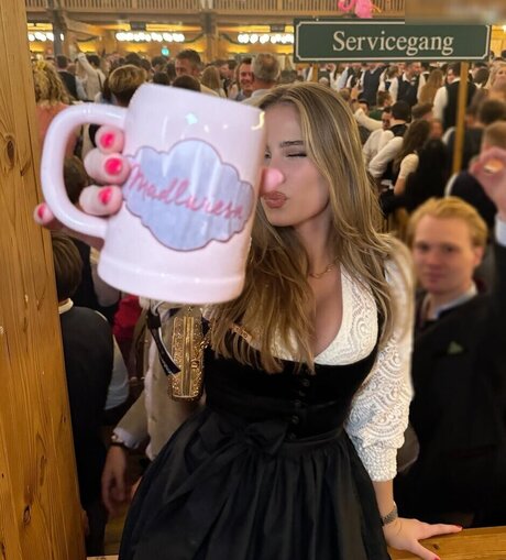 バニー無料オンリーファンズ セクシー裸 画像