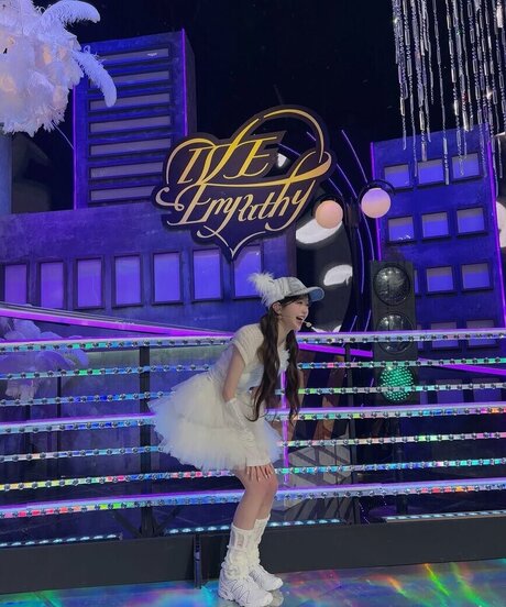 レズビアン誘惑オンリーファンズ アダルト 写真