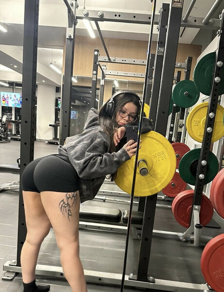 Wavy Brin HDポルノスター 写真