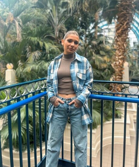 Jana Wosnitza ポルノモデル 画像