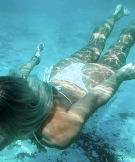 いちごミルクオンリーファンズ 美しいポルノ 写真