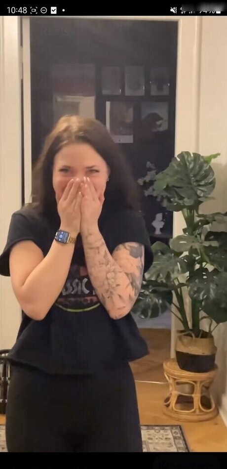 FreakinMagical ポルノスター セクシー 画像