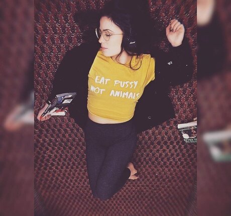 FreakinMagical ポルノスター ヌード アーカイブ